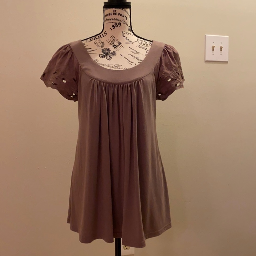 Taupe blouse with detail sleeve